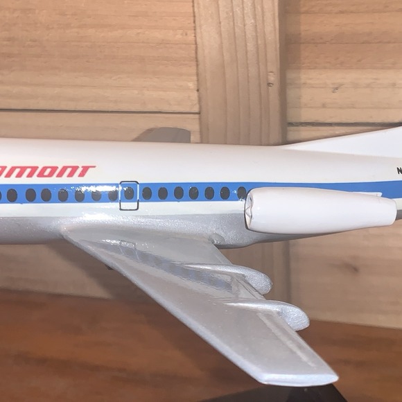 Piedmont Airlines Fokker F28-1000 Fellowship Plane N280N Pacemaker Desk Model - Picture 8 of 16